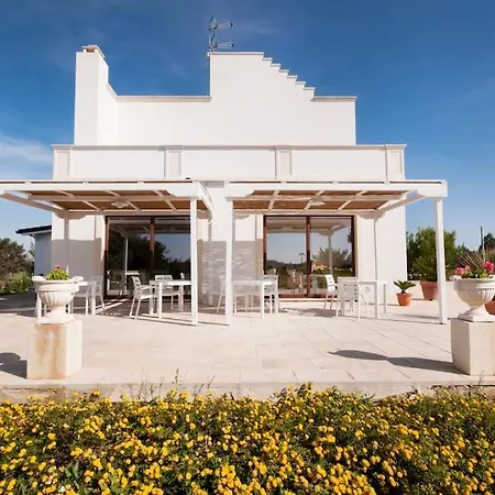 Tenuta Terraluna Villa Cutrofiano